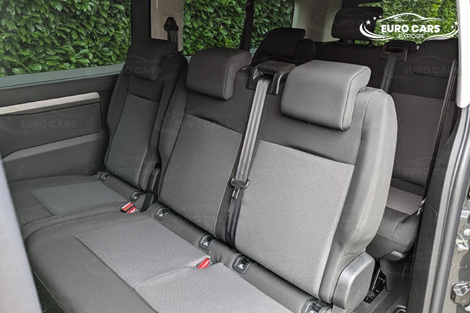 Peugeot Traveller Active 9 places